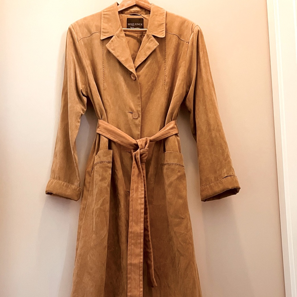 Trench coat, faux suede Sz L